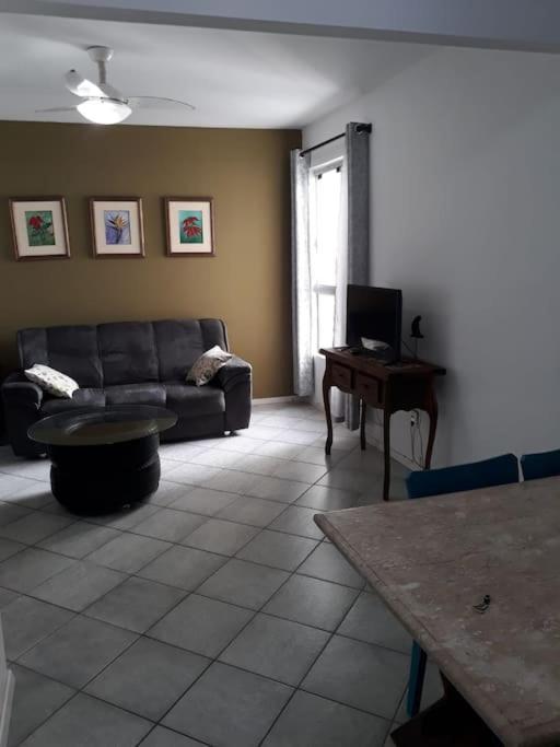 Na Avenida Atlantica Apartamento *