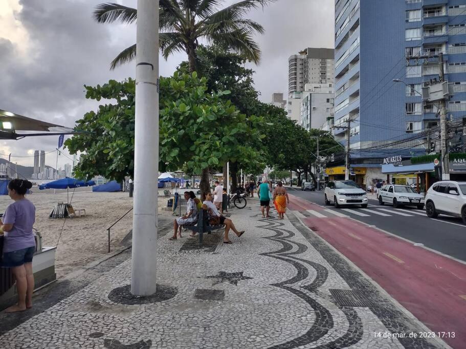 Na Avenida Atlantica